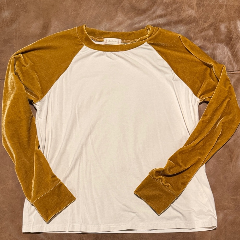 Altar'd State Gold Velvet Trim Top